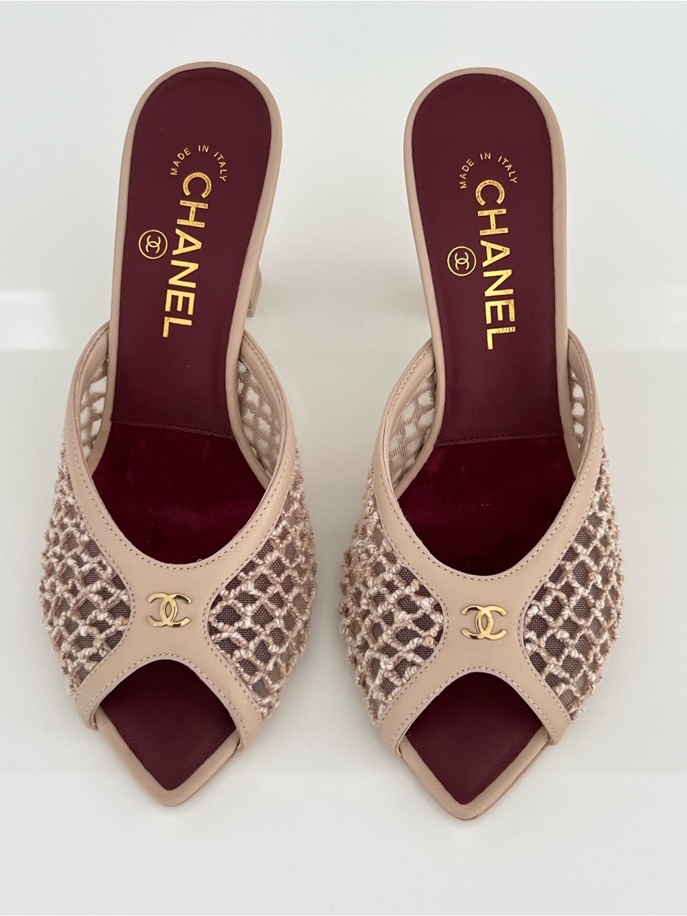 CHANEL 26M COCO BEACH BEIGE SANDALS SIZE IT 37.5 / US 7.5 NIB! - Picture 3 of 12